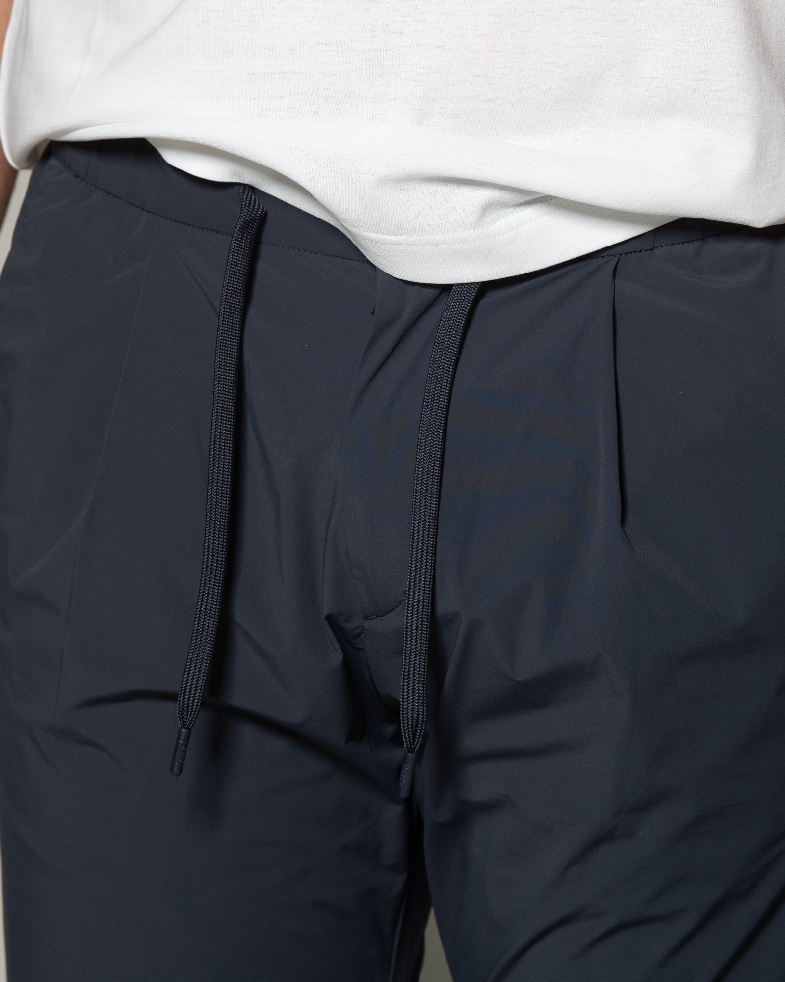 HERNO - Pantaloni jogger in nylon Maestro | macciocu.com
