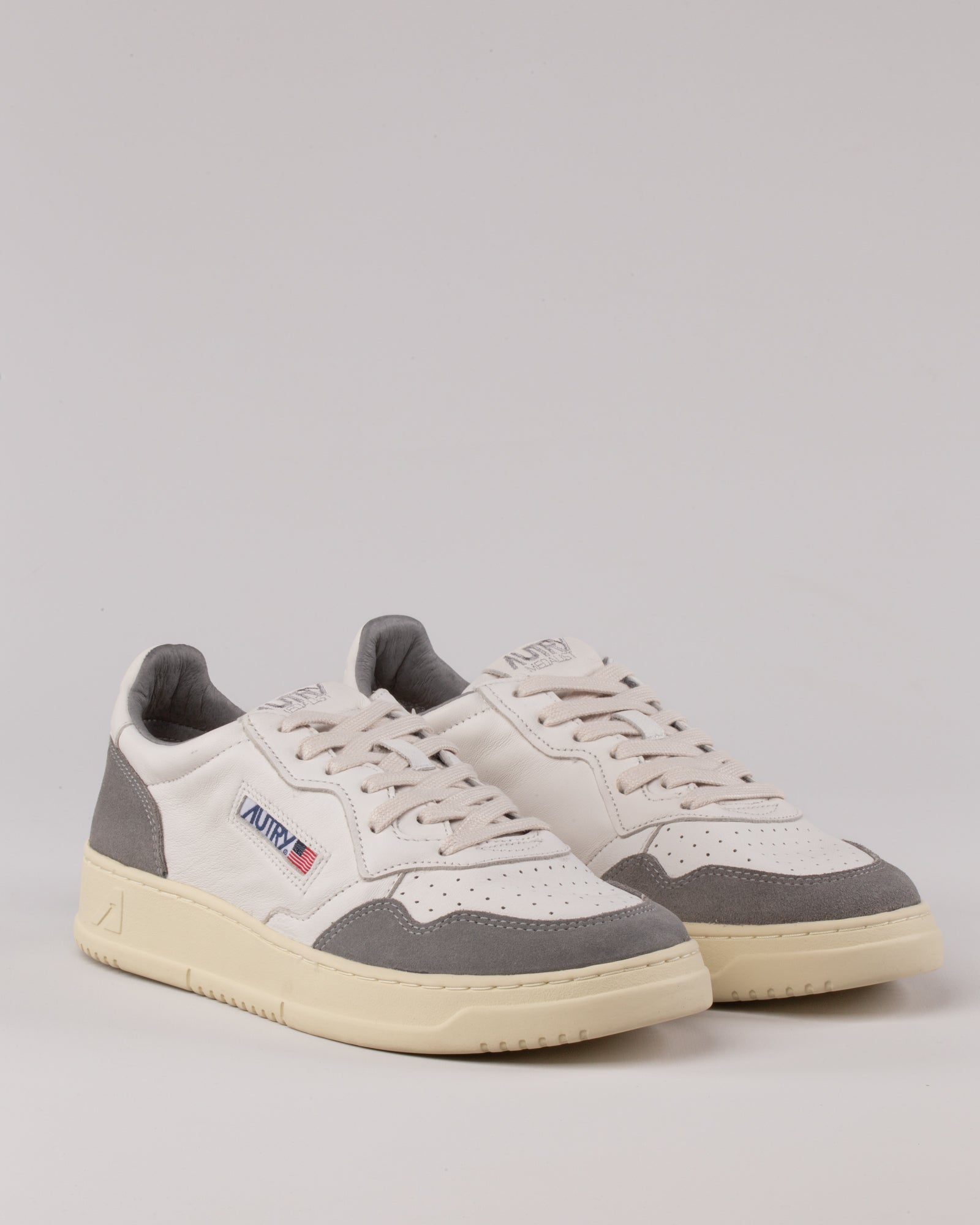 AUTRY - Medalist Low Goat | macciocu.com