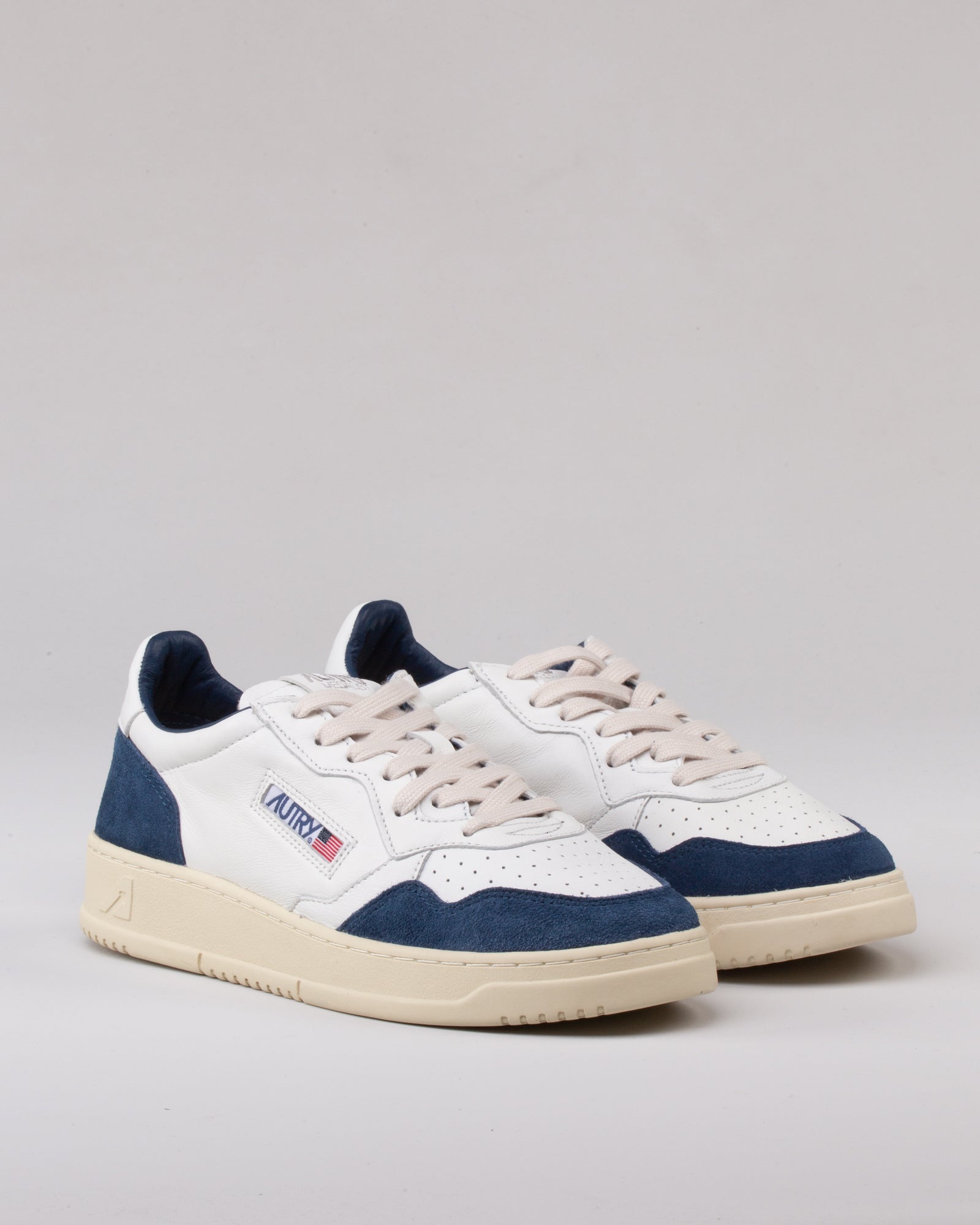 AUTRY - Medalist Low Goat | macciocu.com