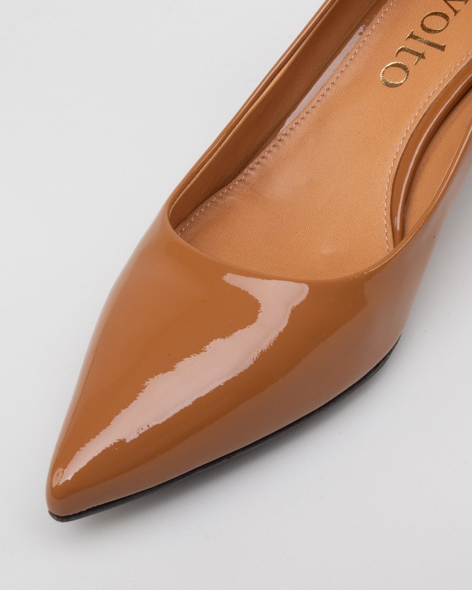 Decollete bassa in pelle verniciata - RISVOLTO | Risvolto.com